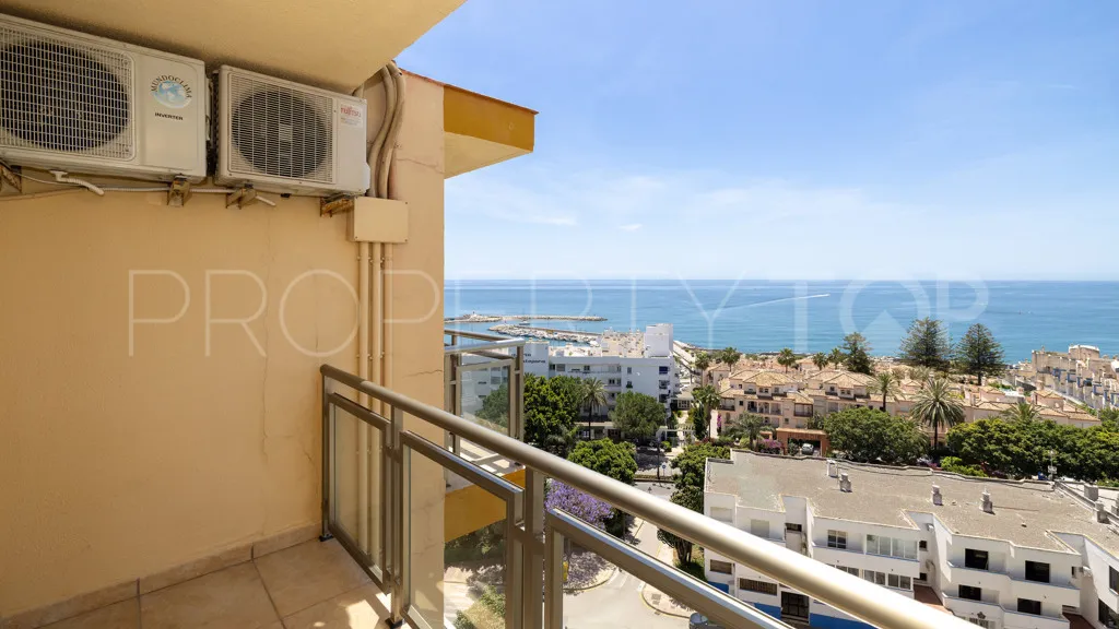 Se vende apartamento en Estepona Puerto de 3 dormitorios