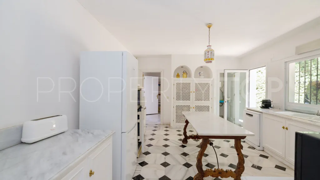 Chalet a la venta en Benahavis