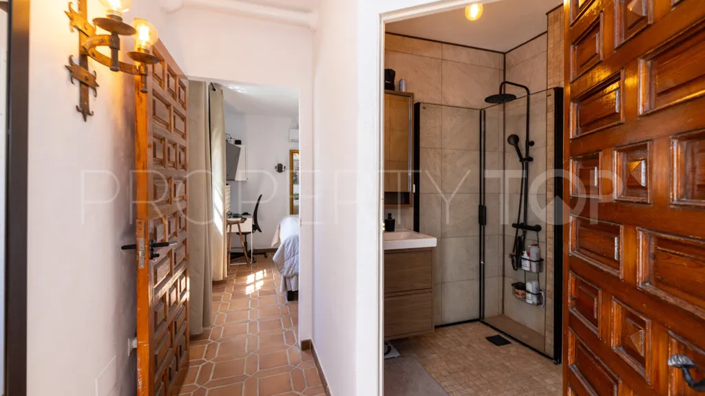 For sale chalet in Estepona