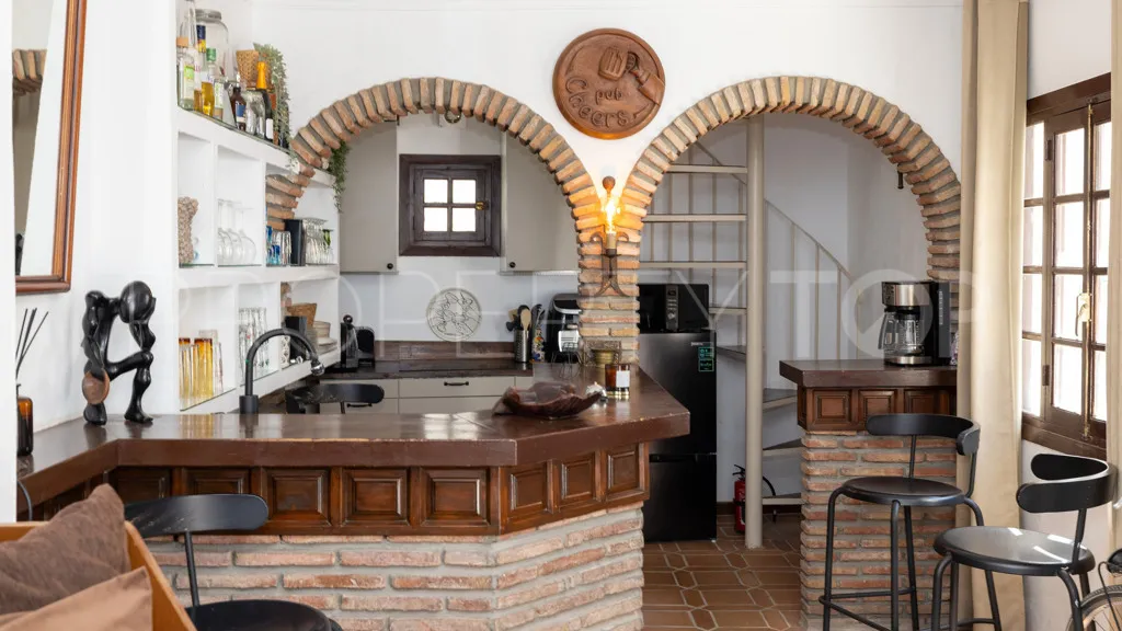 For sale chalet in Estepona
