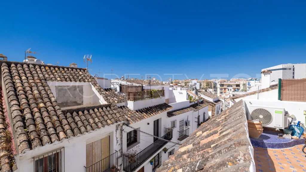 For sale chalet in Estepona