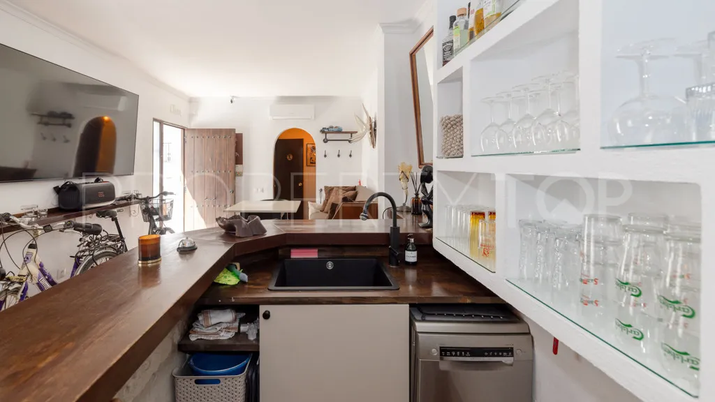 For sale chalet in Estepona