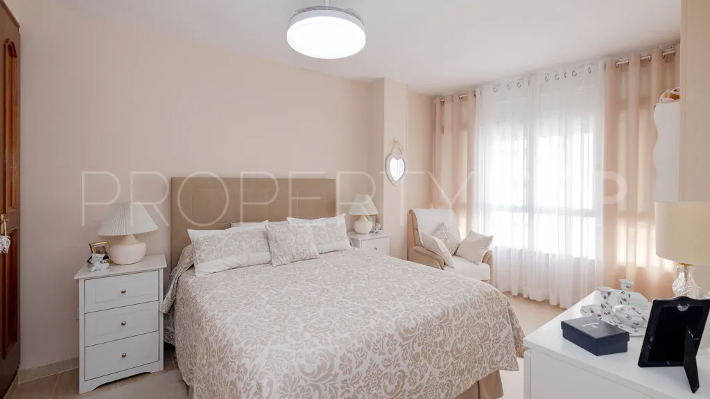 Apartamento a la venta en Estepona Puerto de 3 dormitorios