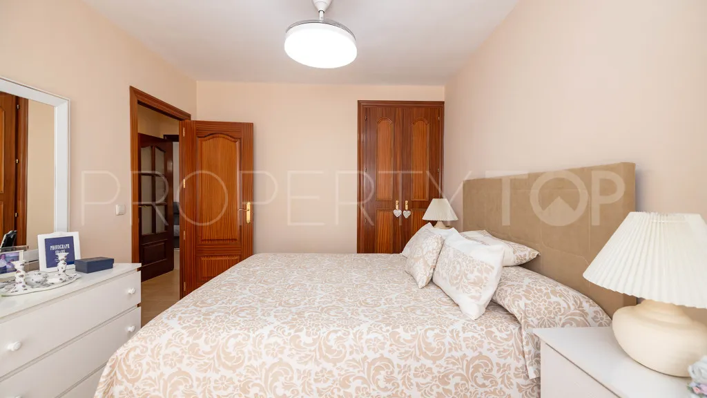 Apartamento a la venta en Estepona Puerto de 3 dormitorios