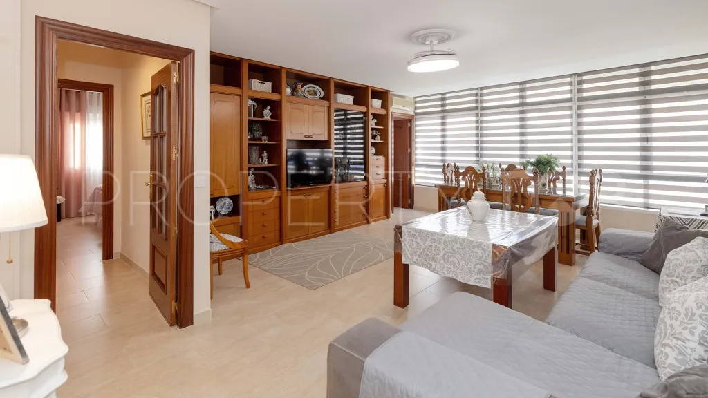 Apartamento a la venta en Estepona Puerto de 3 dormitorios