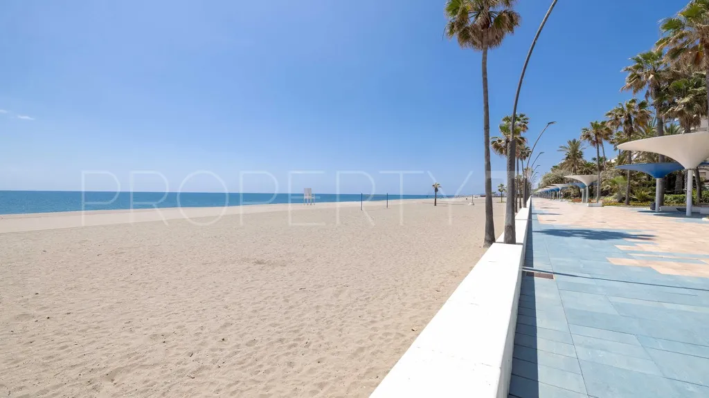 Apartamento a la venta en Estepona Puerto de 3 dormitorios