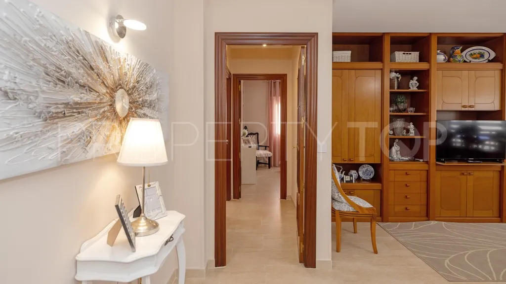 Apartamento a la venta en Estepona Puerto de 3 dormitorios