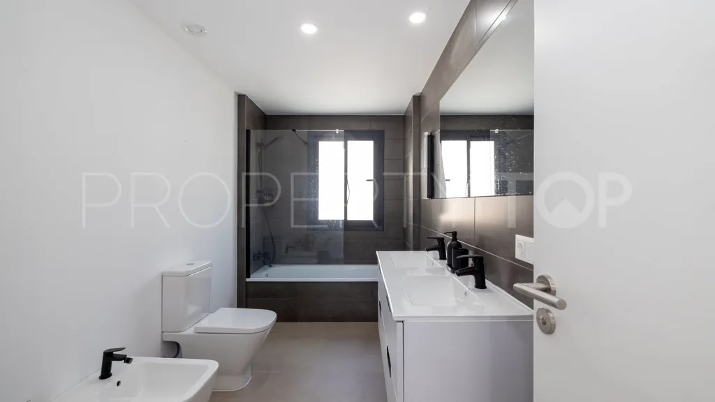 Chalet en venta en Cancelada