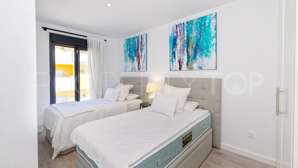 Chalet en venta en Cancelada