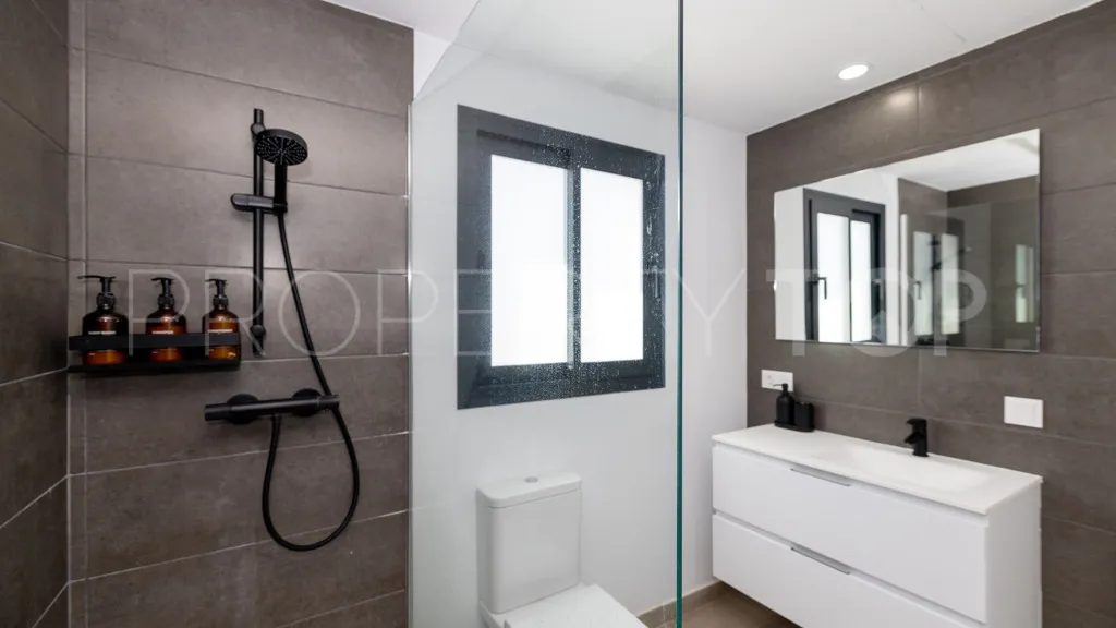 Chalet en venta en Cancelada