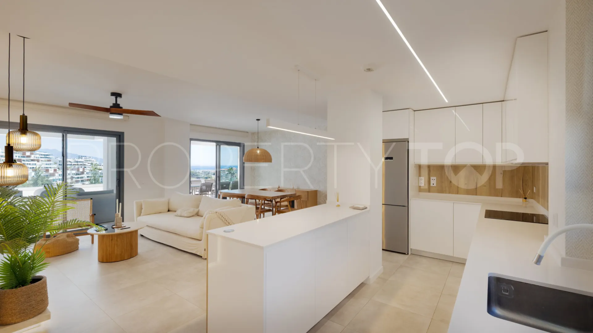 Apartamento en venta en Estepona Puerto