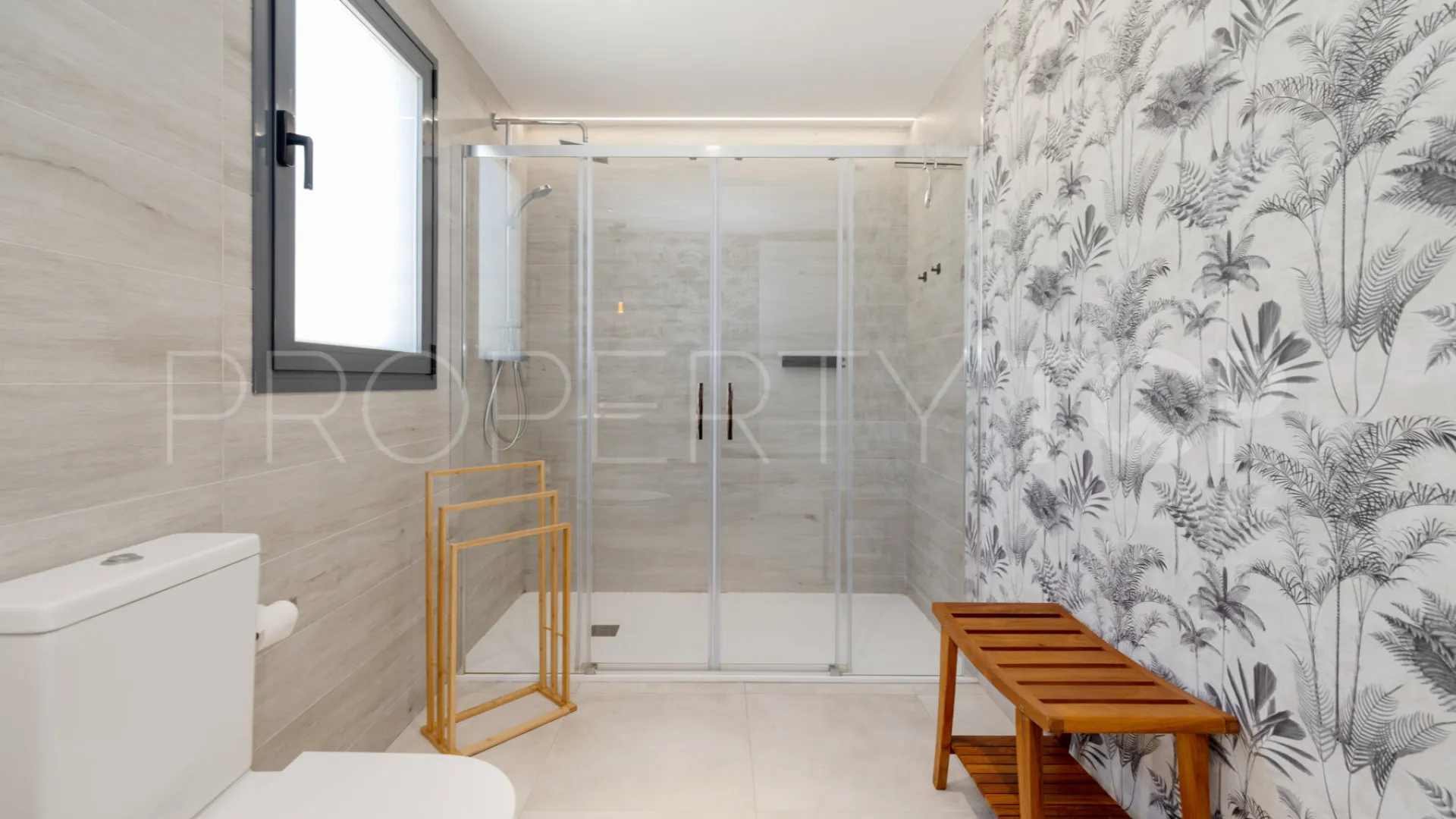 Apartamento en venta en Estepona Puerto