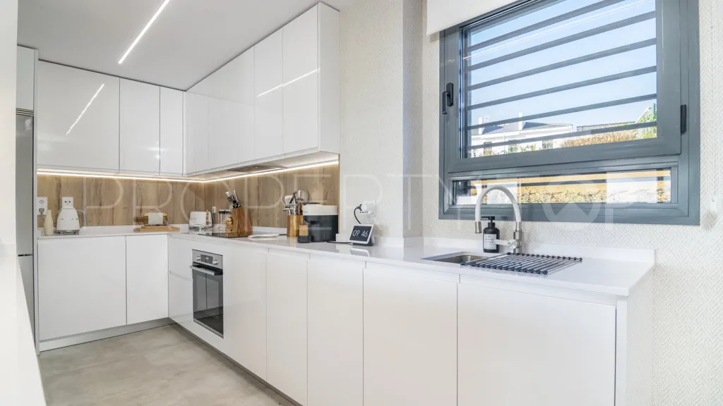 Apartamento en venta en Estepona Puerto