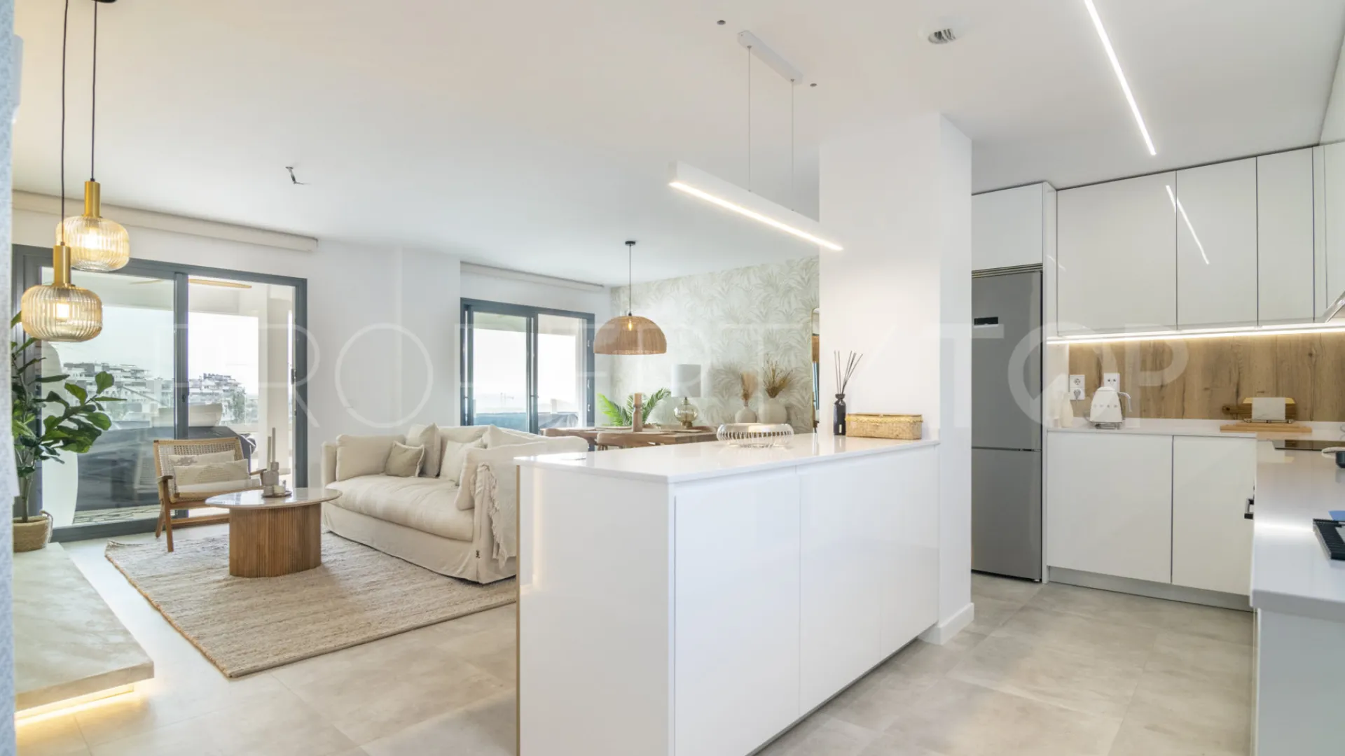 Apartamento en venta en Estepona Puerto