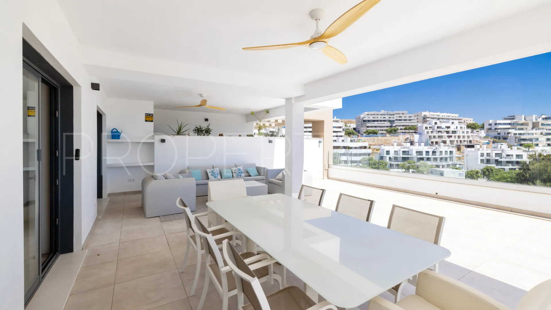 Apartamento en venta en Estepona Puerto