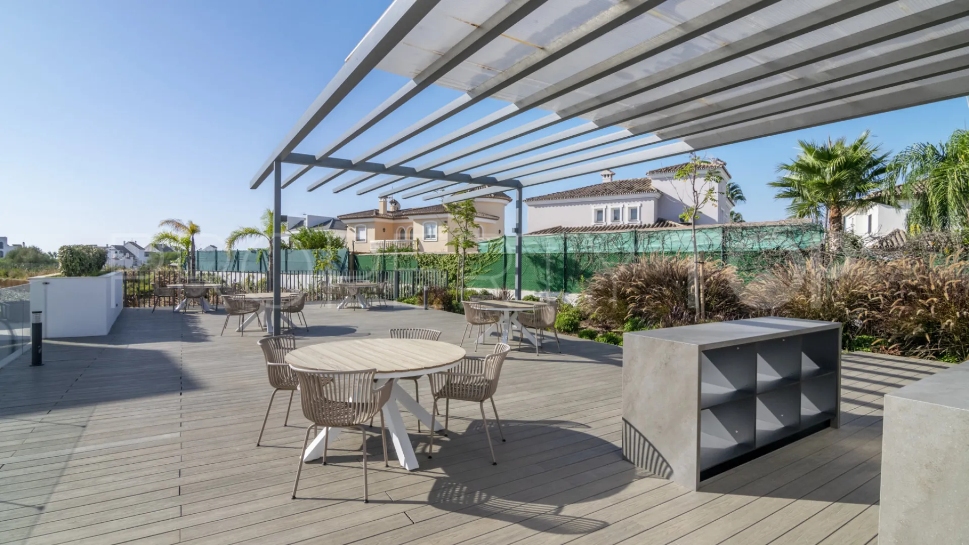 Apartamento en venta en Estepona Puerto