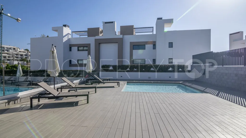 Apartamento en venta en Estepona Puerto