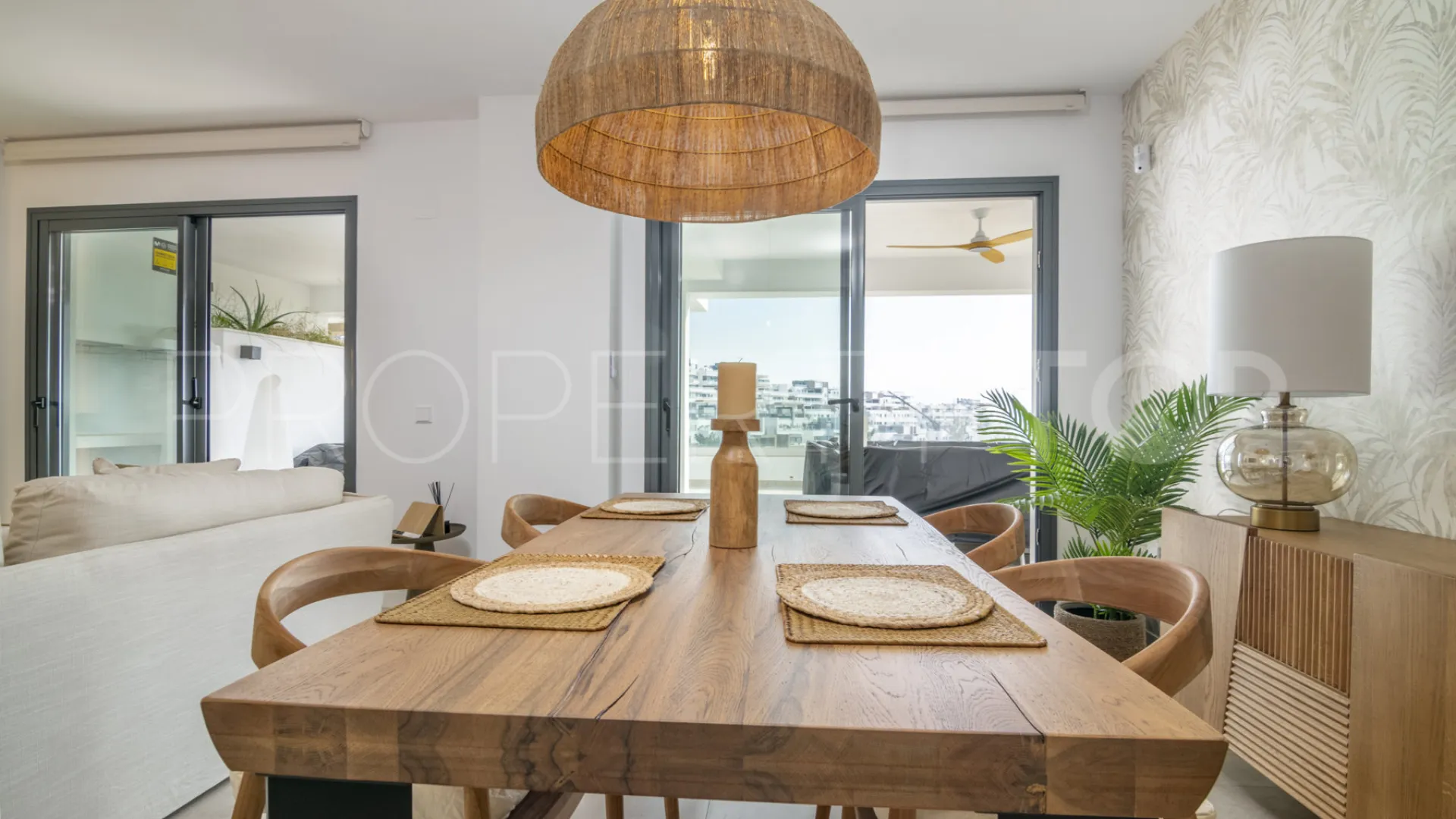 Apartamento en venta en Estepona Puerto
