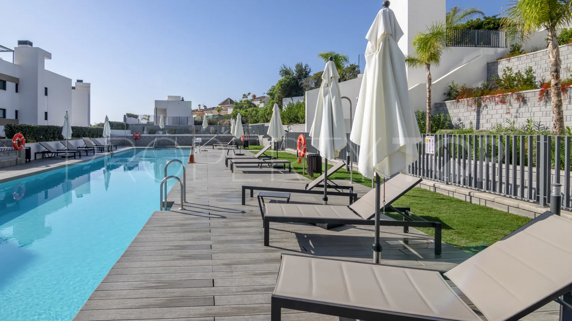 Apartamento en venta en Estepona Puerto