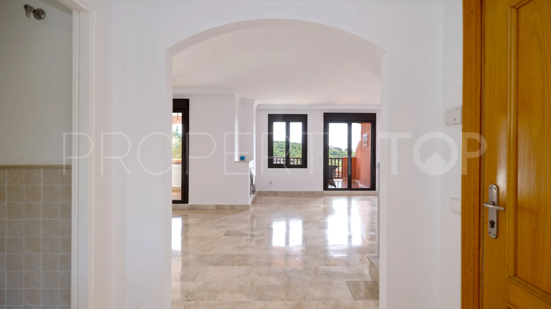 For sale apartment in Estepona Golf