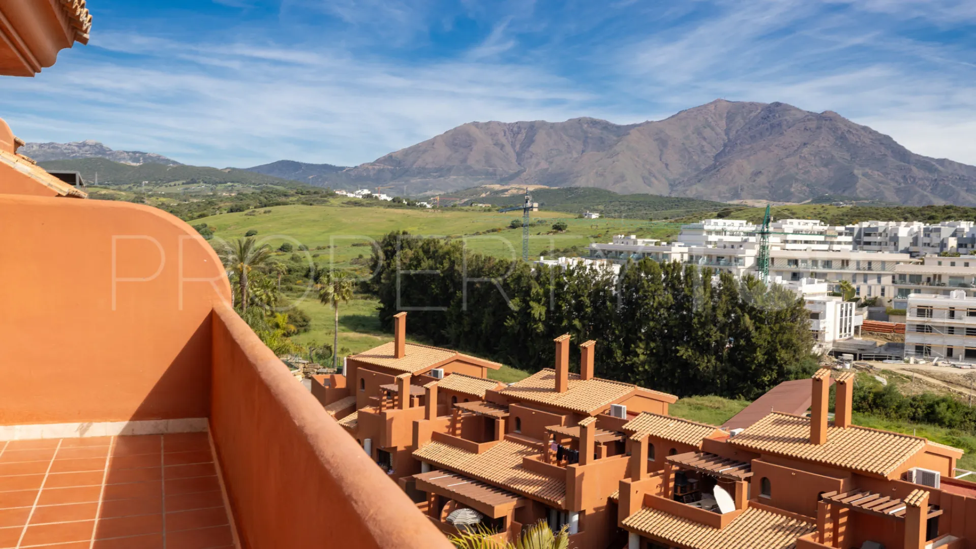For sale apartment in Estepona Golf
