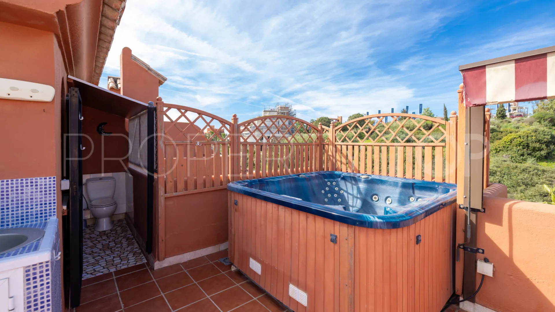 For sale apartment in Estepona Golf