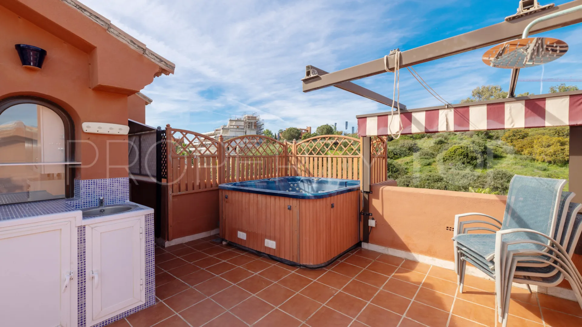 For sale apartment in Estepona Golf