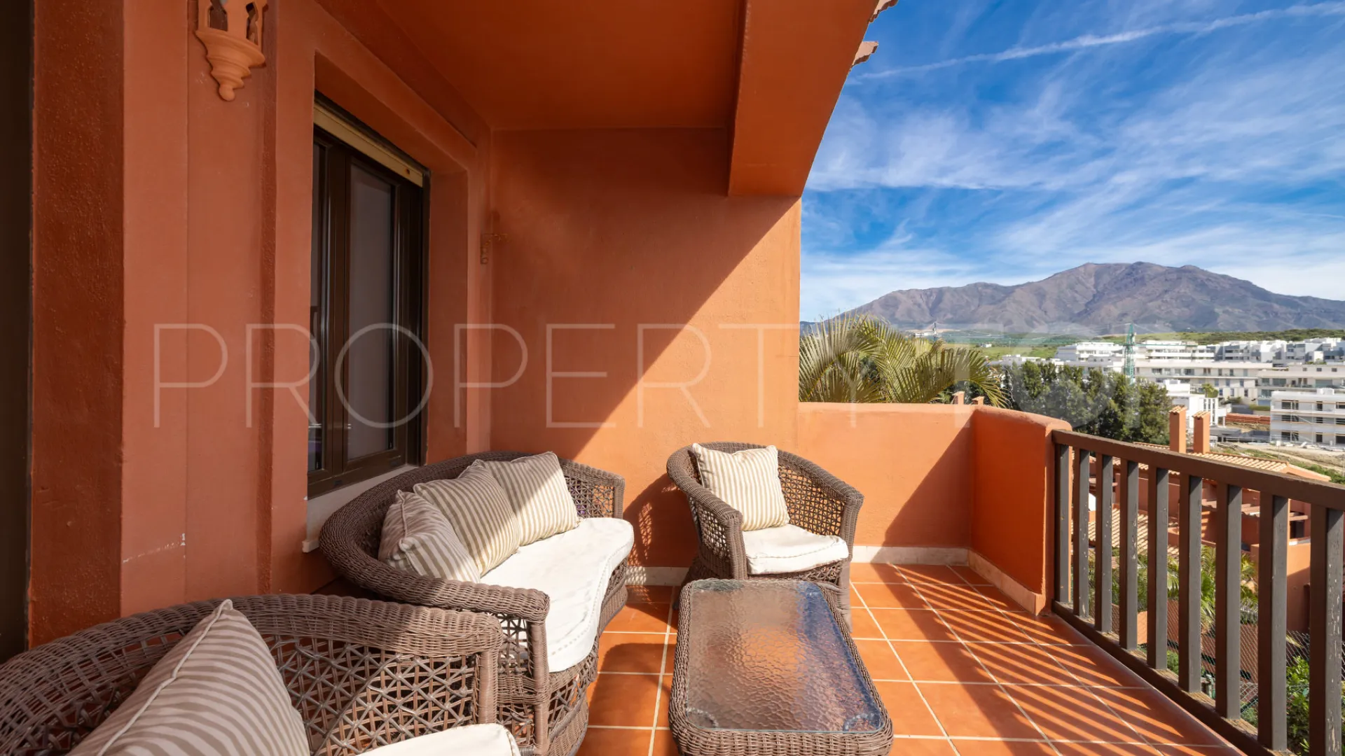 For sale apartment in Estepona Golf