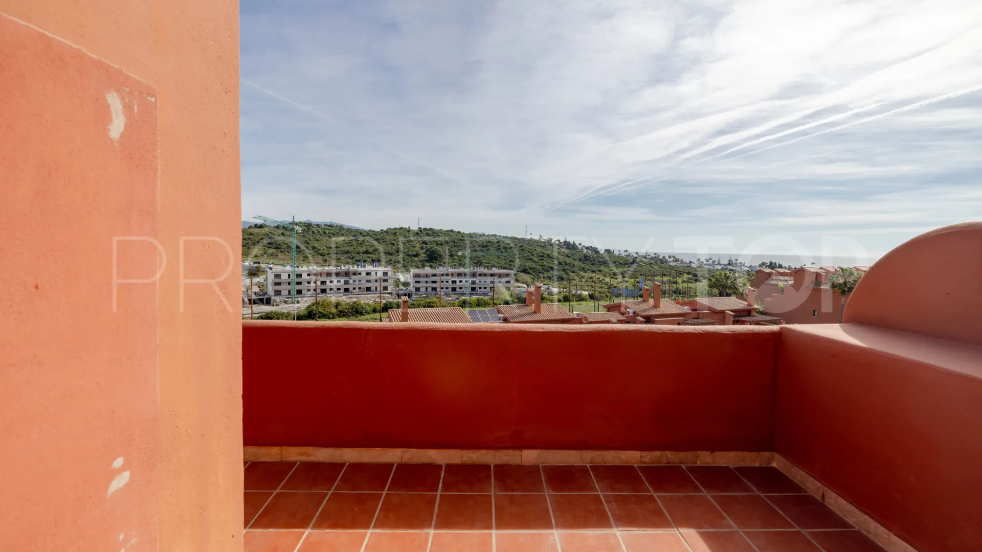 For sale apartment in Estepona Golf