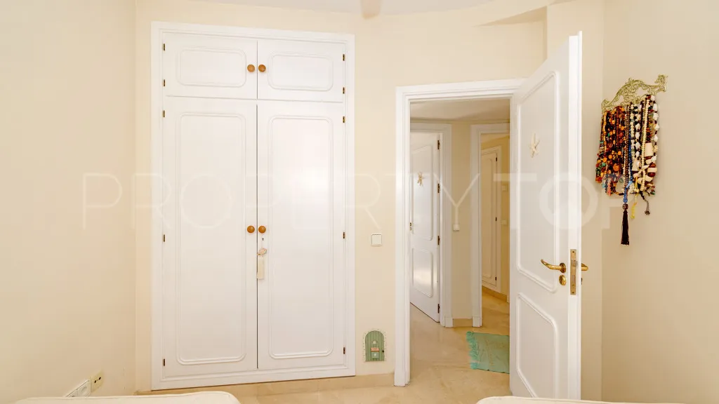 For sale Coto Real apartment with 3 bedrooms