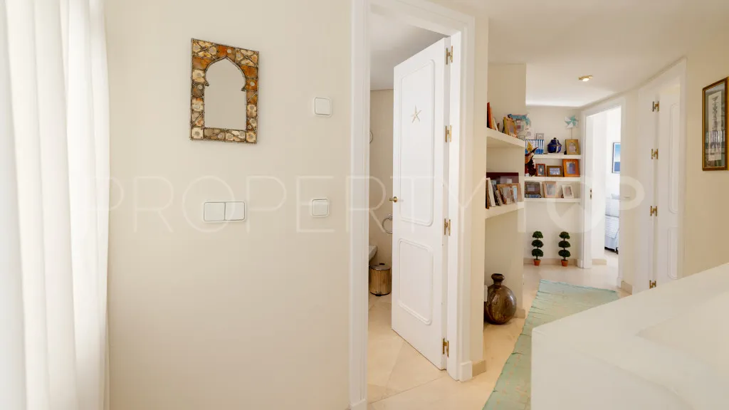 For sale Coto Real apartment with 3 bedrooms