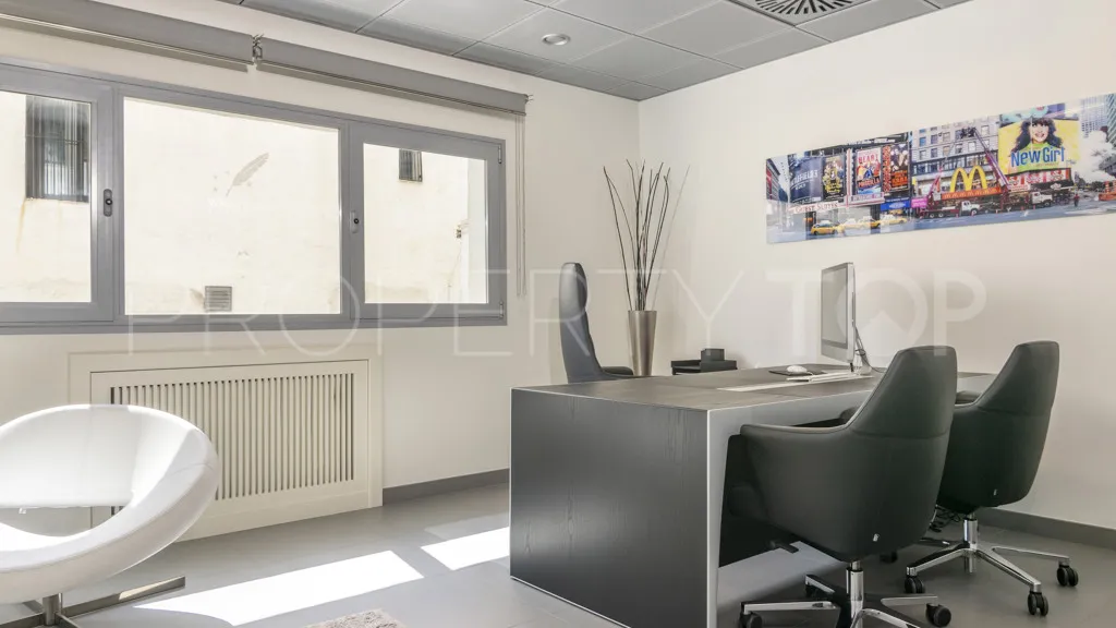 Local comercial en venta en Marbella - Puerto Banus