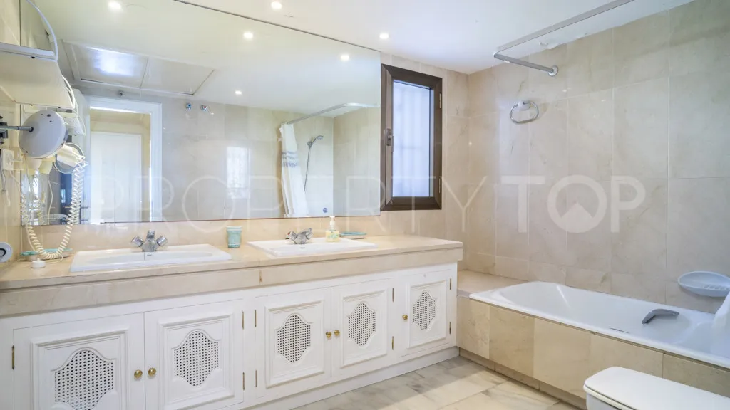 Chalet con 4 dormitorios en venta en Golden Mile