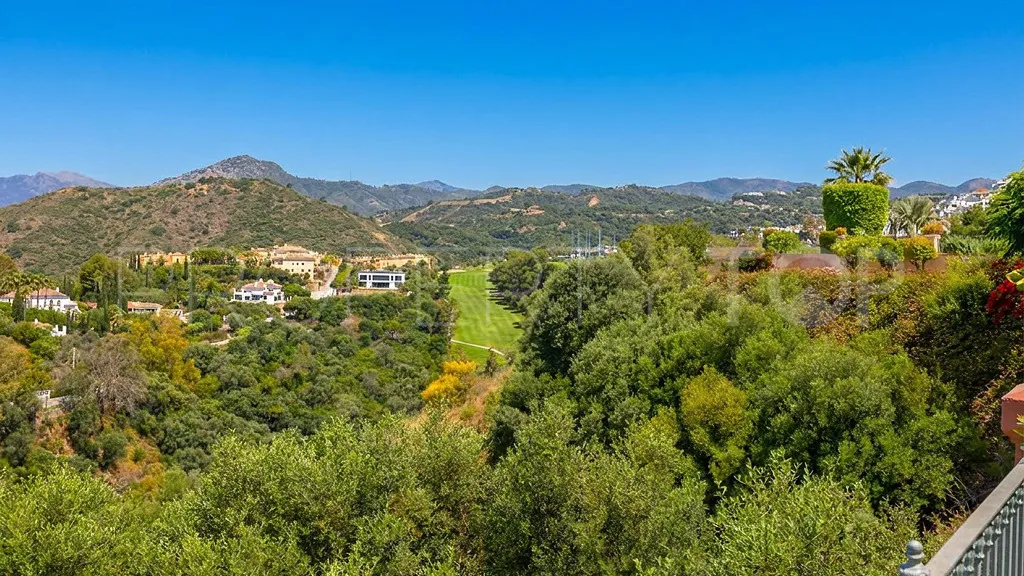 Se vende apartamento con 2 dormitorios en Benahavis