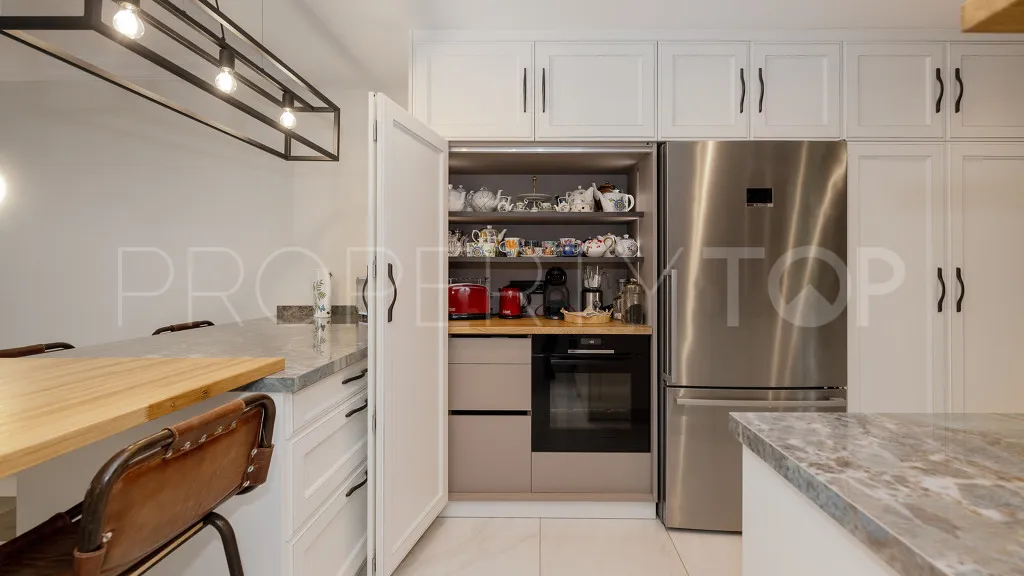 Se vende apartamento con 2 dormitorios en Benahavis