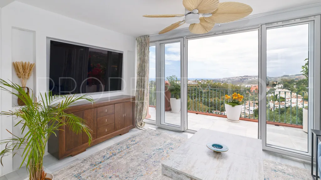 Se vende apartamento con 2 dormitorios en Benahavis