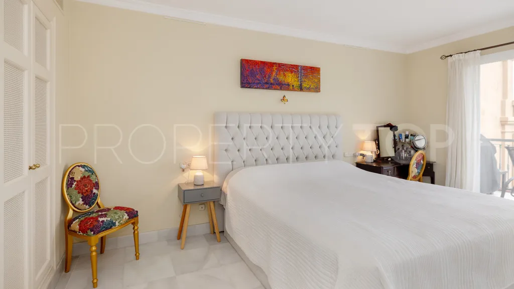 Se vende apartamento con 2 dormitorios en Benahavis