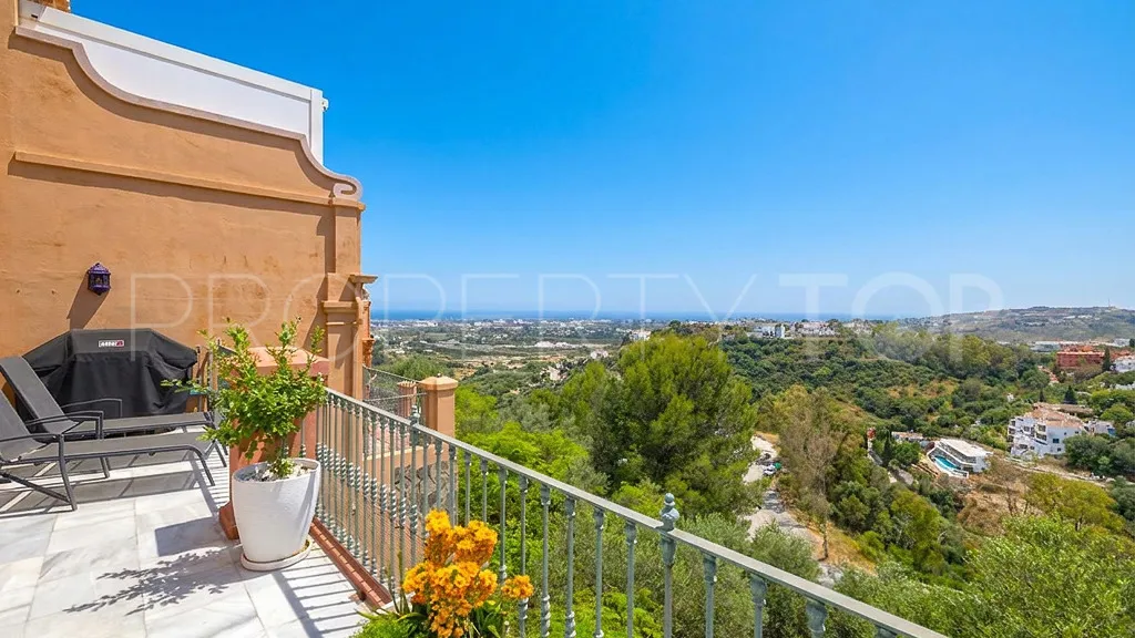 Se vende apartamento con 2 dormitorios en Benahavis