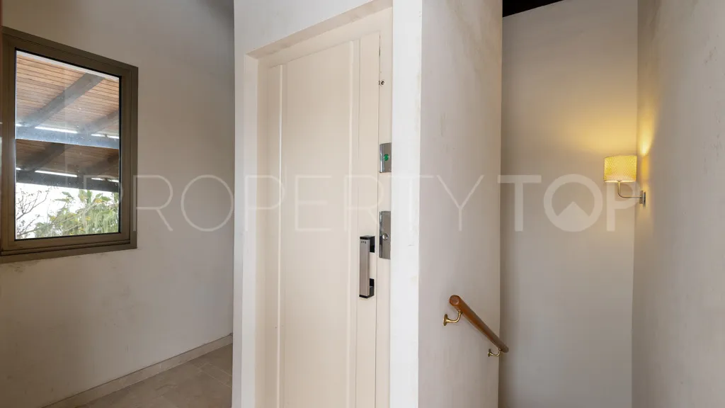 3 bedrooms Golden Mile chalet for sale