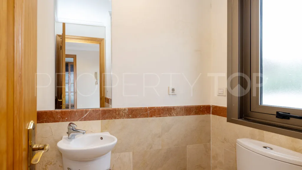 3 bedrooms Golden Mile chalet for sale