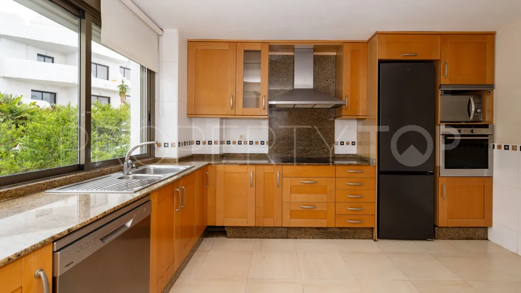 3 bedrooms Golden Mile chalet for sale