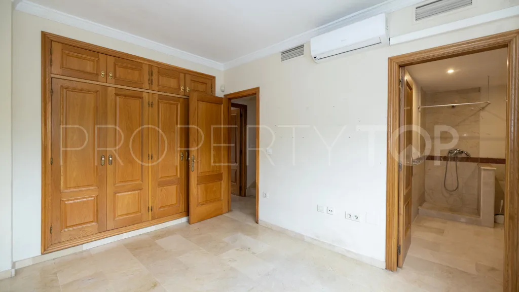 3 bedrooms Golden Mile chalet for sale