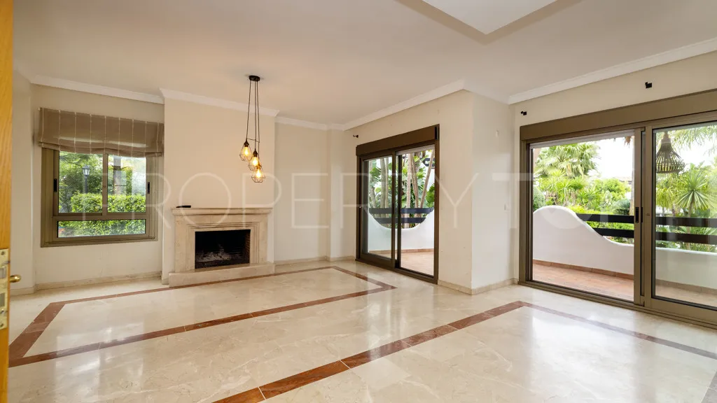 3 bedrooms Golden Mile chalet for sale