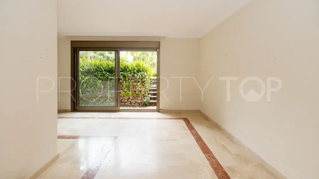 3 bedrooms Golden Mile chalet for sale