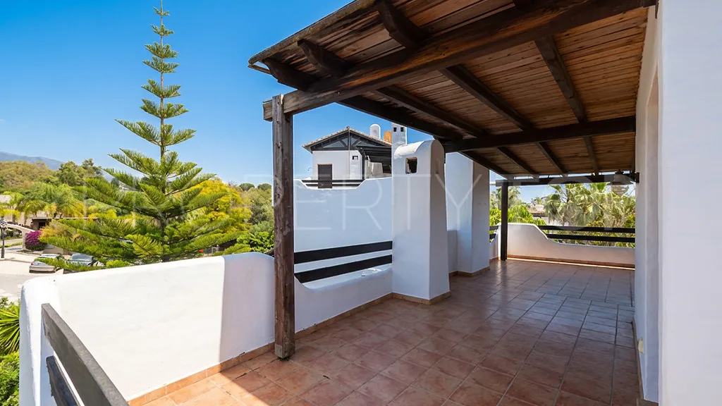 3 bedrooms Golden Mile chalet for sale