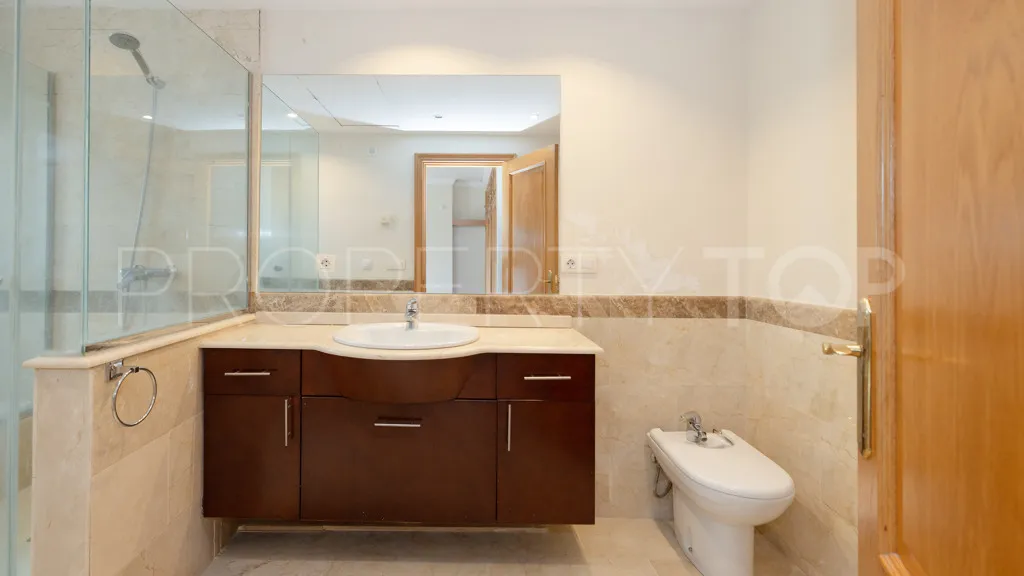 3 bedrooms Golden Mile chalet for sale