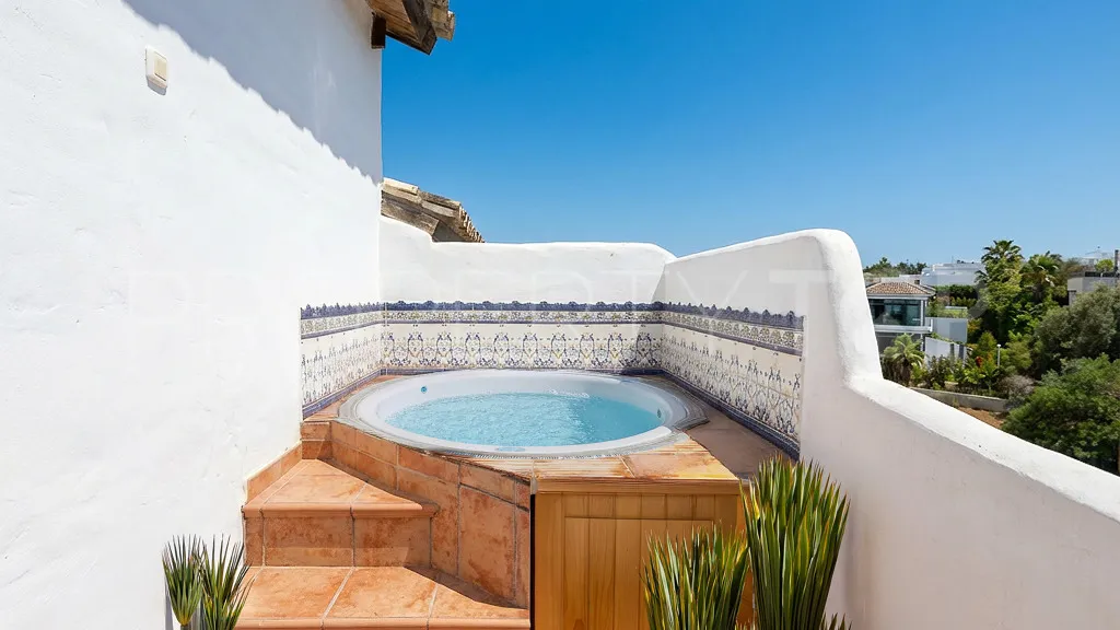 3 bedrooms Golden Mile chalet for sale