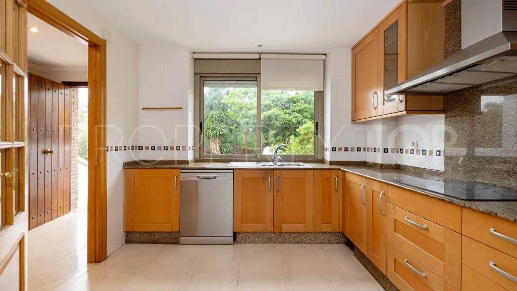 3 bedrooms Golden Mile chalet for sale