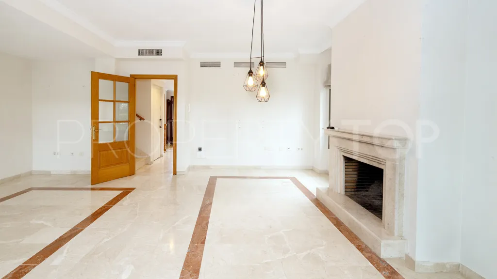3 bedrooms Golden Mile chalet for sale