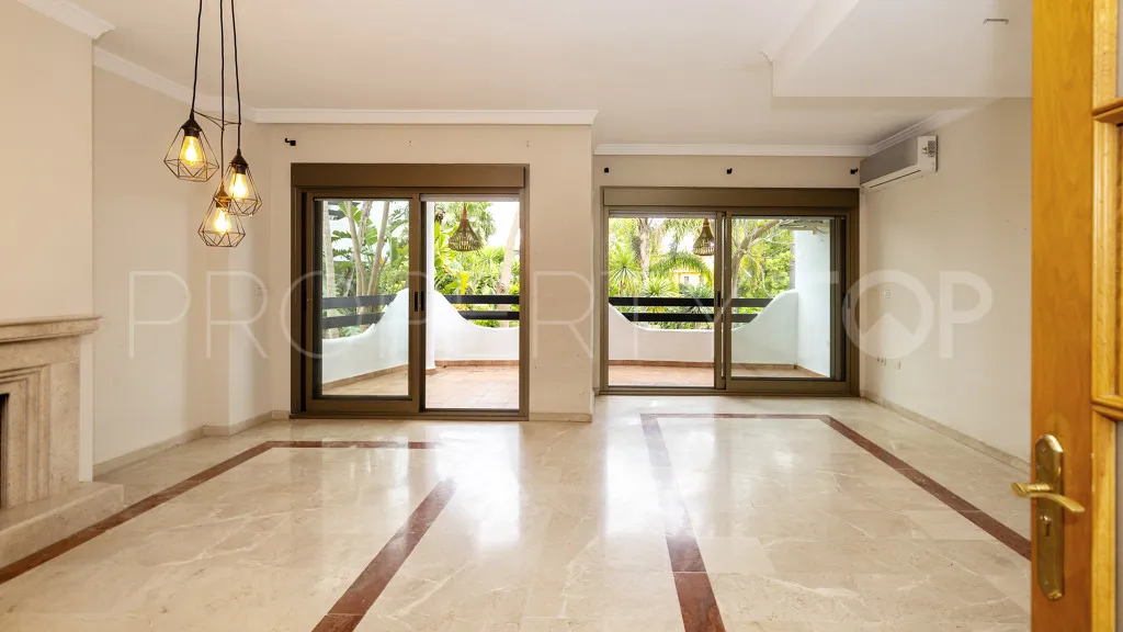 3 bedrooms Golden Mile chalet for sale